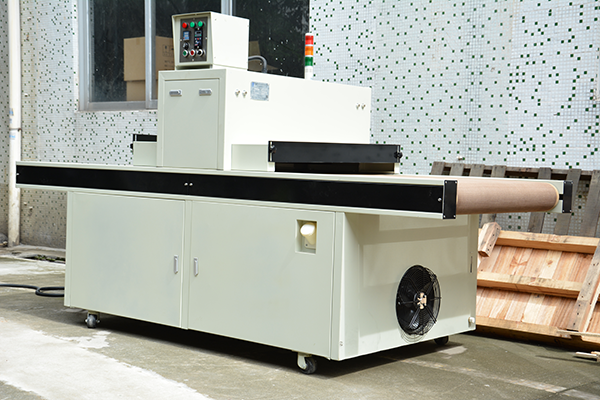 UVLED紫外光固化技术在家具与木制品中的应用 UVLED紫外光固化技术在家具与木制品中的应用